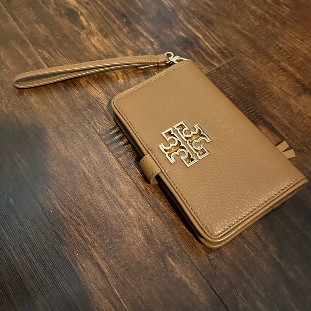 Tory Burch Britten smartphone wristlet wallet in tan
